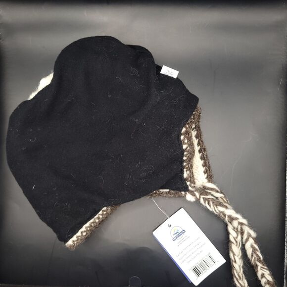 NWT US Sherpa Fleece Lined Earflap Hat Handcrafted In Nepal Tassels Winter Cap - Picture 8 of 9